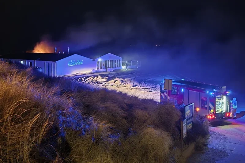 Brand bij strandtent Willy Zuid onder controle