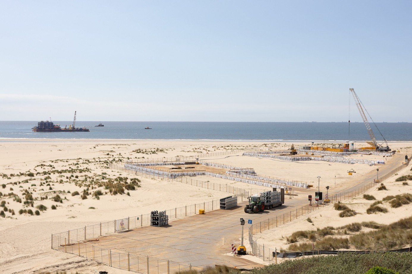 Foto Net op Zee Maasvlakte afsluiting
